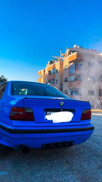 بي ام دبليو 3 Series 1992 - صورة 2