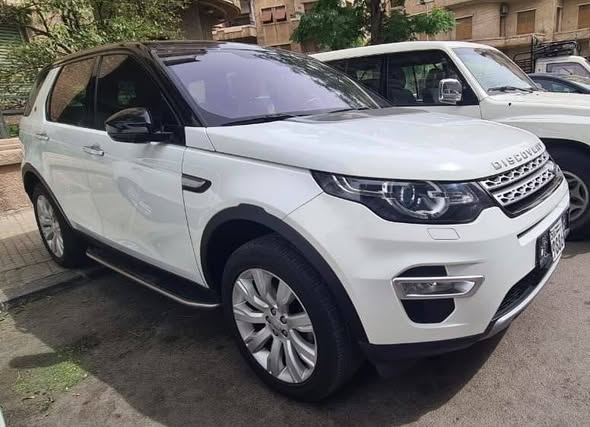 لاندروفر ديسكفري 2016 - صورة 1