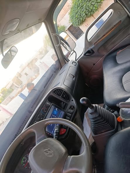 هيونداي اتش 100 2009 - صورة 3