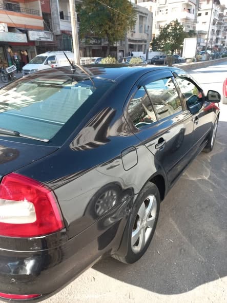سكودا اوكتافيا 2010 - صورة 1
