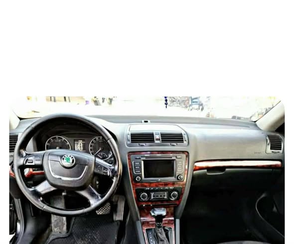 سكودا اوكتافيا 2010 - صورة 5
