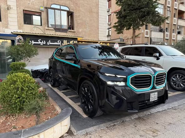بي إم دبليو XM 2025 - صورة 3