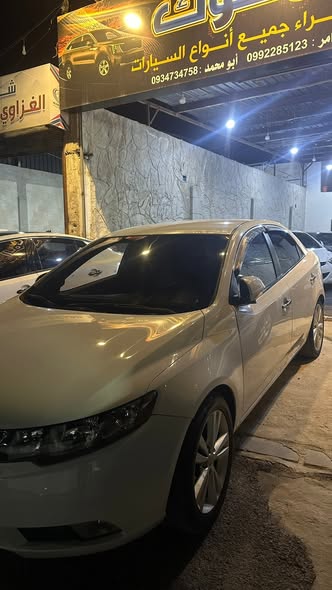 كيا فورتي 2013 - صورة 2