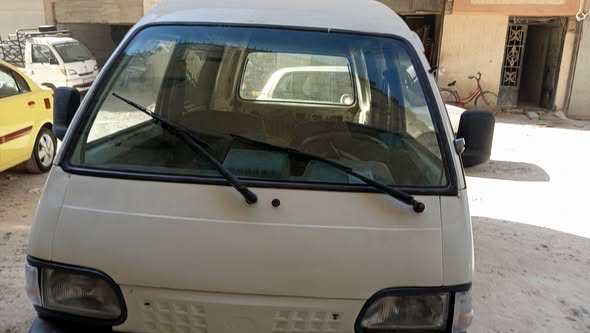 آسيا تاونر 1999 - صورة 2