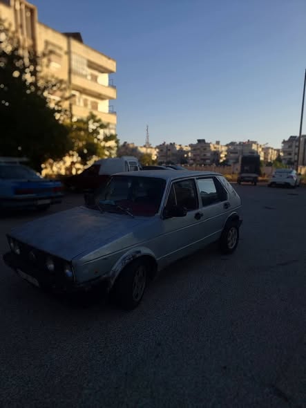 فولكسفاغن غولف 1977 - صورة 3