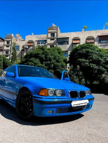 بي ام دبليو 3 Series 1992 - صورة 5