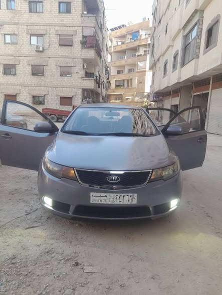 كيا فورتي 2009 - صورة 1
