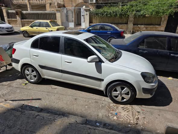 كيا ريو 2009 - صورة 2