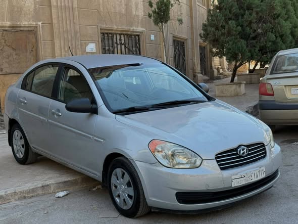 هيونداي فيرنا 2007 - صورة 1