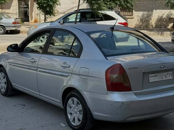 هيونداي فيرنا 2007 - صورة 4