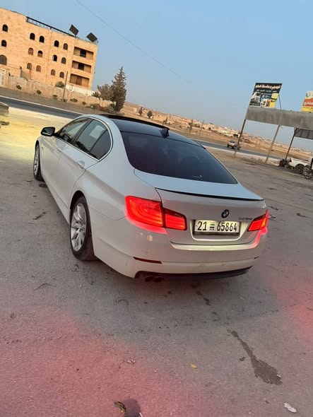 بي ام 520 2011 - صورة 1