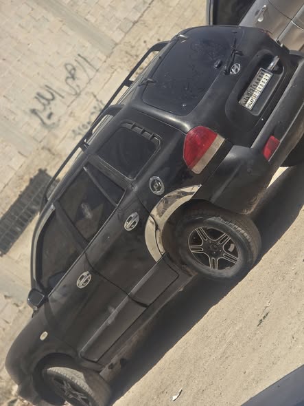 هيونداي سانتافي 2005 - صورة 4