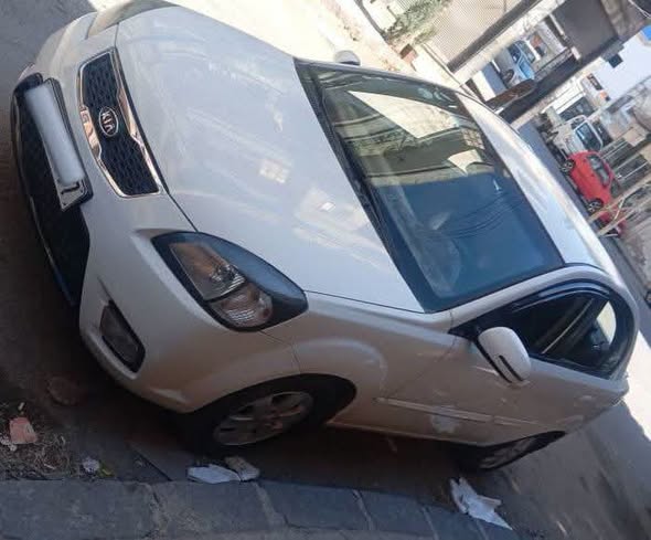 كيا ريو 2010 - صورة 1