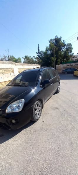 كيا كارينز 2008 - صورة 4