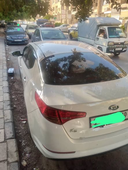 كيا K5 2011 - صورة 2