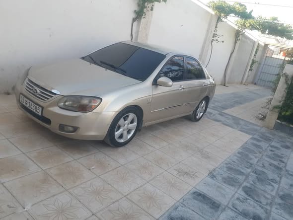 كيا سيراتو 2008 - صورة 3