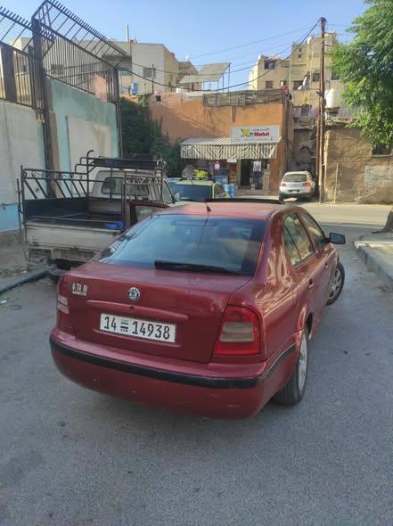 سكودا اوكتافيا 2002 - صورة 3