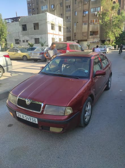 سكودا اوكتافيا 2002 - صورة 4
