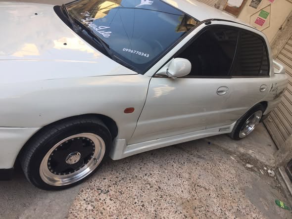 ميتسوبيشي لانسر 1993 - صورة 5