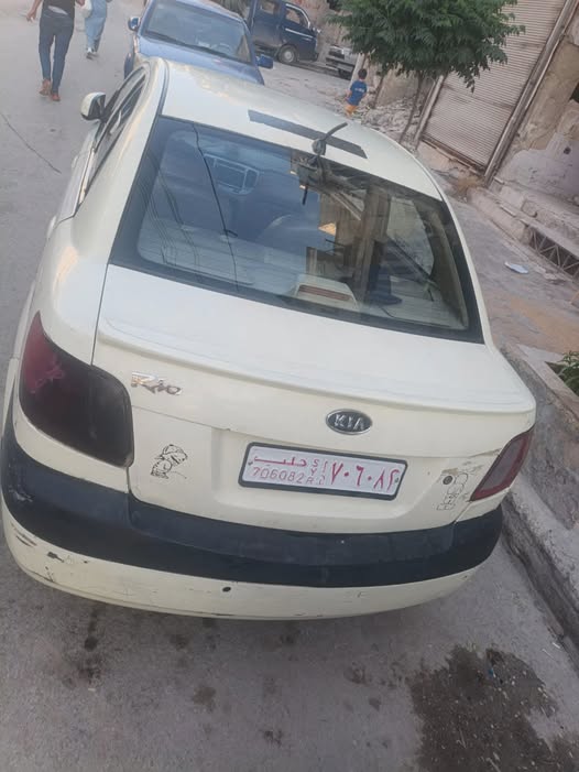 كيا ريو 2007