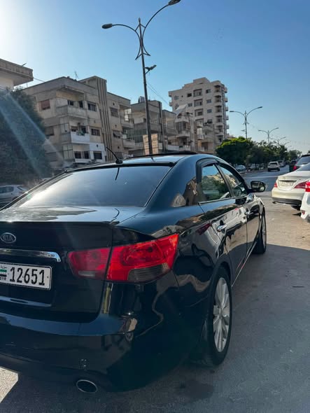 كيا فورتي 2010 - صورة 4