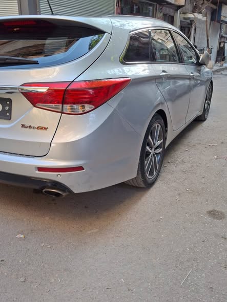 هيونداي i40 2012 - صورة 4