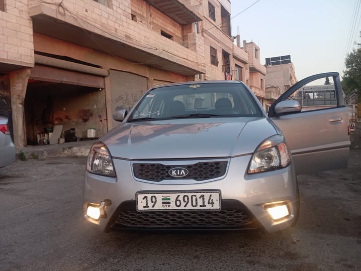 كيا ريو 2011