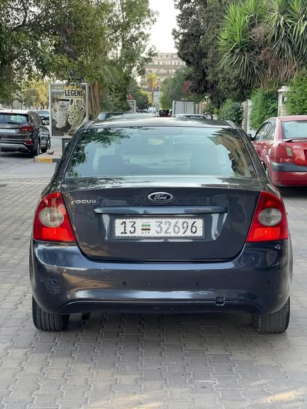 فورد فوكس 2011 - صورة 2