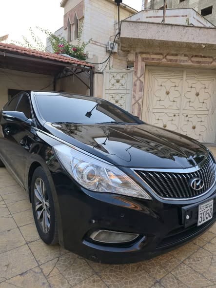 هيونداي ازيرا 2012 - صورة 3