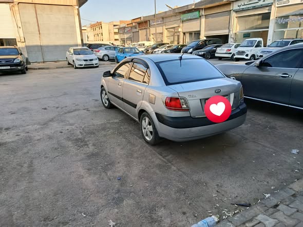 كيا ريو 2008 - صورة 5