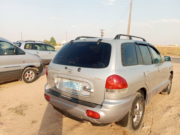 هيونداي سنتافية 2004 - صورة 3