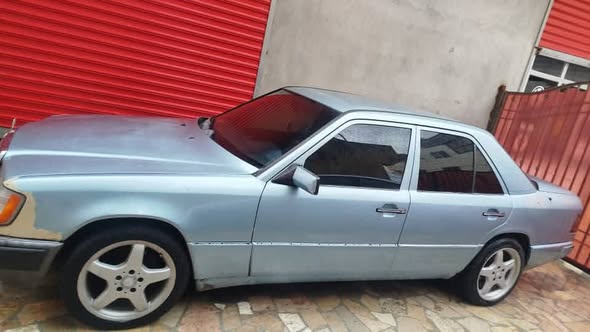 مرسيدس 230 1989 - صورة 3