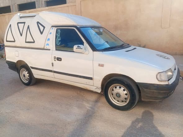 سكودا Pickup 1998 - صورة 1