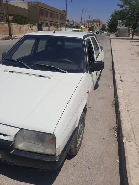سكودا فورمان 1994 - صورة 2