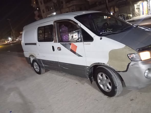 هيونداي H-1 1999 - صورة 2