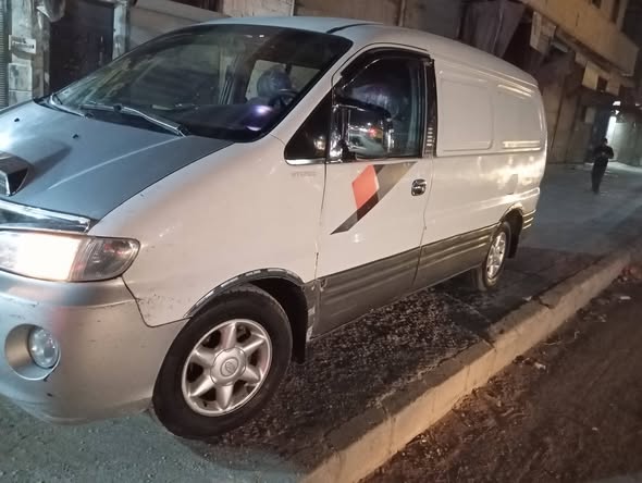 هيونداي H-1 1999 - صورة 3