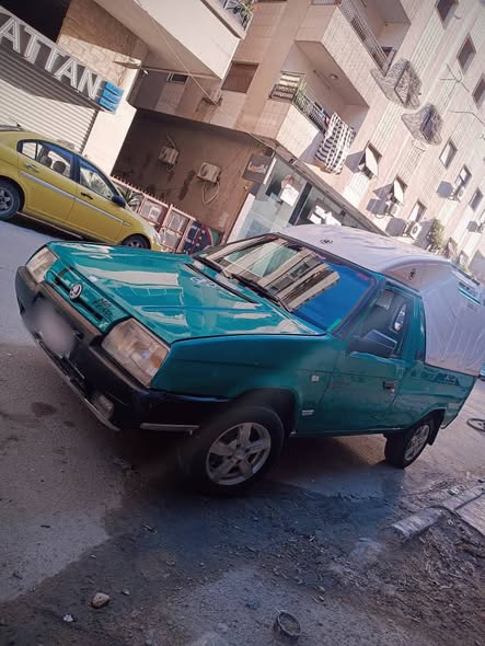 سكودا بيك أب 1995 - صورة 2