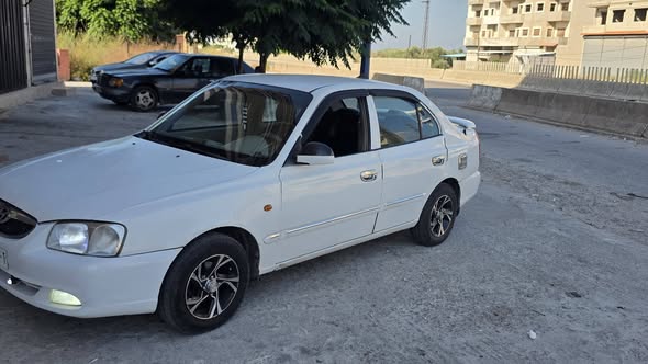 هيونداي فيرنا 2011 - صورة 2