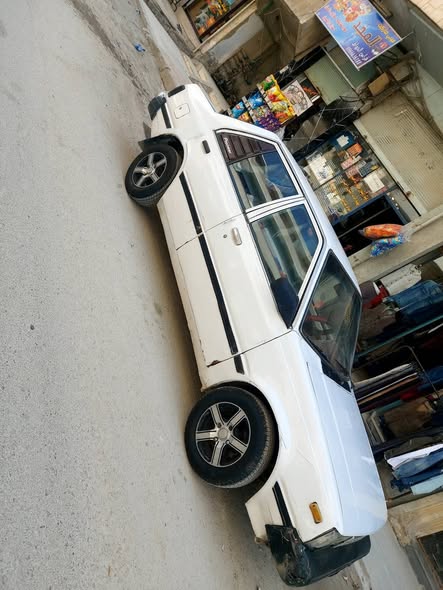 نيسان صني 1983 - صورة 1