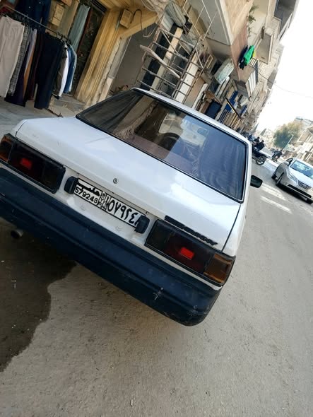 نيسان صني 1983 - صورة 4