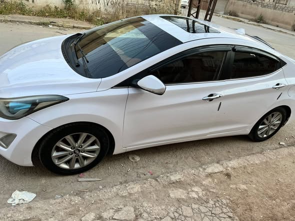 هيونداي أفانتي 2015 - صورة 3