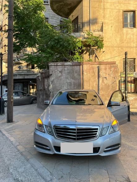 مرسيدس E-Class 2011 - صورة 1