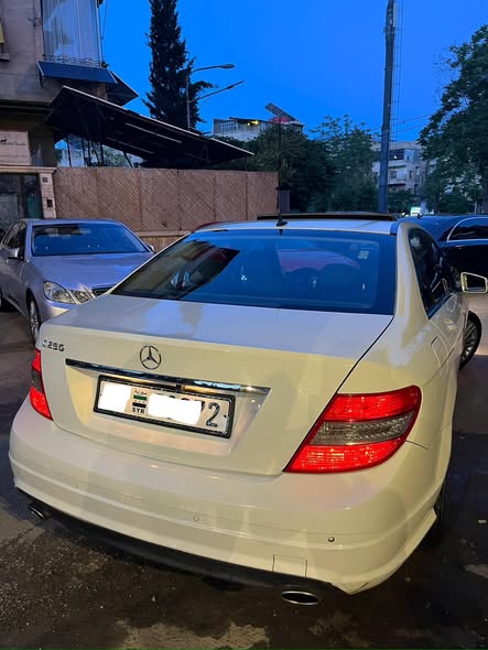مرسيدس سي 250 2010 - صورة 4