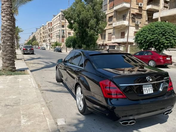 مرسيدس S-Class 2006 - صورة 3