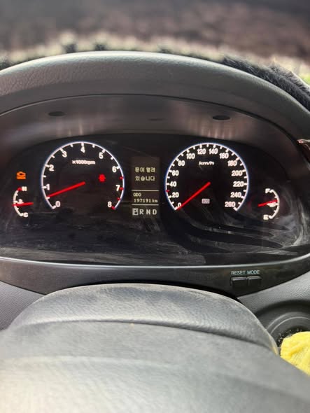 بي إم دبليو 520 2012 - صورة 3