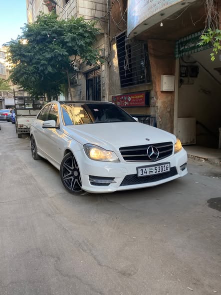 مرسيدس C 200 2014 - صورة 1