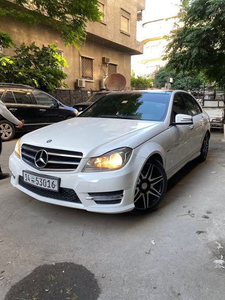 مرسيدس C 200 2014 - صورة 3