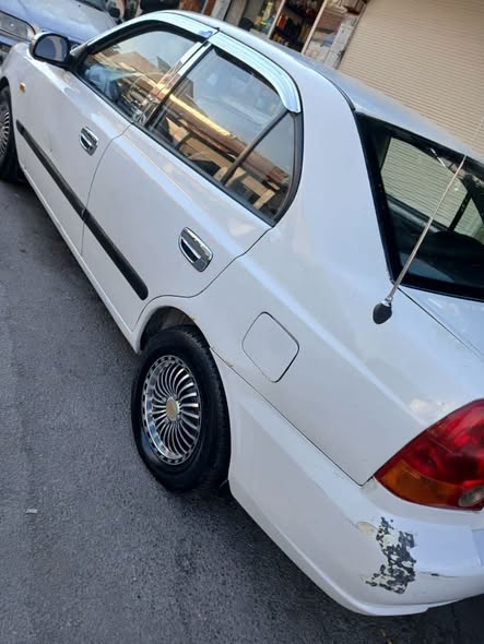 هيونداي اكسنت 2005 - صورة 4