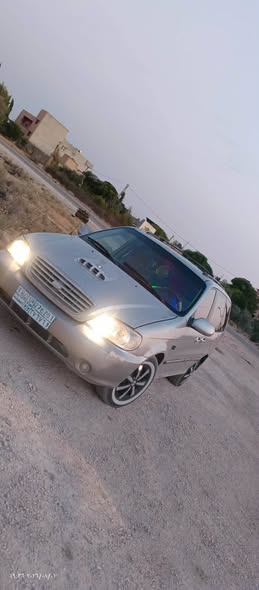 كيا كرنفال 2003 - صورة 2