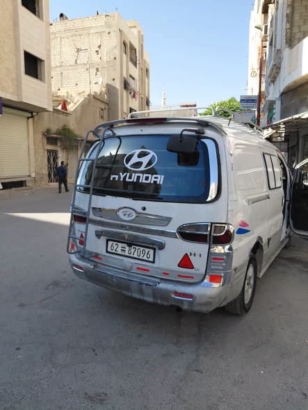 هيونداي H-1 2002 - صورة 2